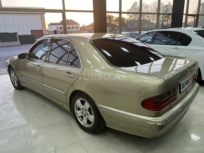 Mercedes E 240 2000, 252,500 km - 2.4 l - Bakı