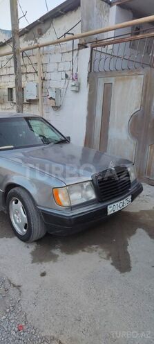 Mercedes E 200 1990, 358,000 km - 2.0 l - Bakı