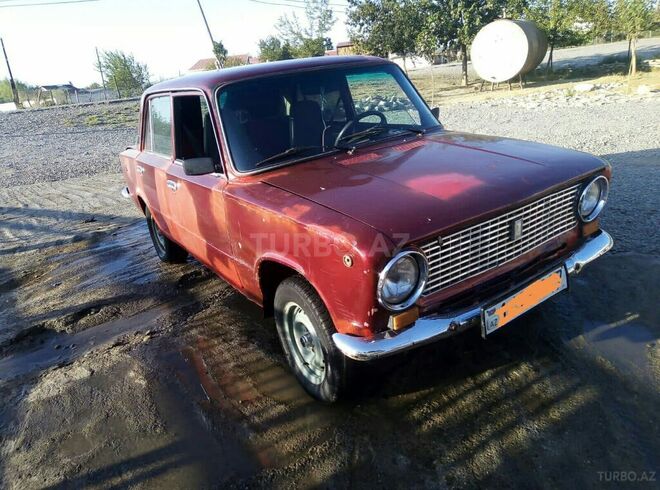 LADA (VAZ) 21011 1983, 100,000 km - 1.6 l - Beyləqan