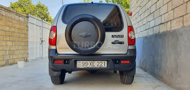 Chevrolet Niva 2015, 140,000 km - 1.7 l - Bakı