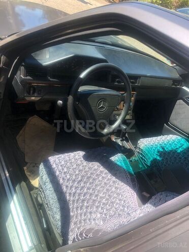 Mercedes E 200 1995, 350,000 km - 2.0 l - Bakı