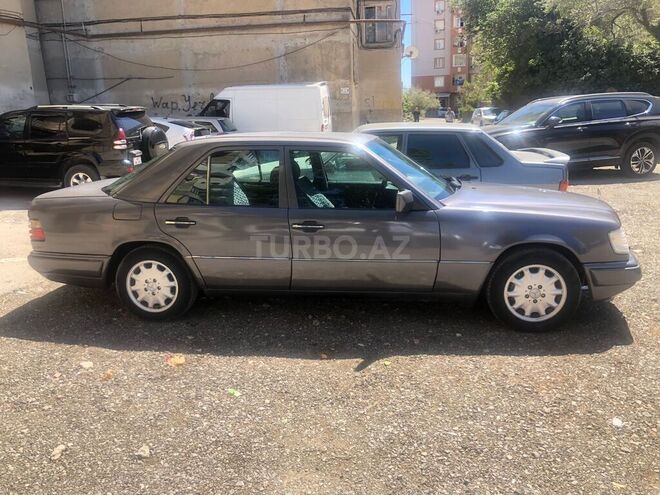 Mercedes E 200 1995, 350,000 km - 2.0 l - Bakı