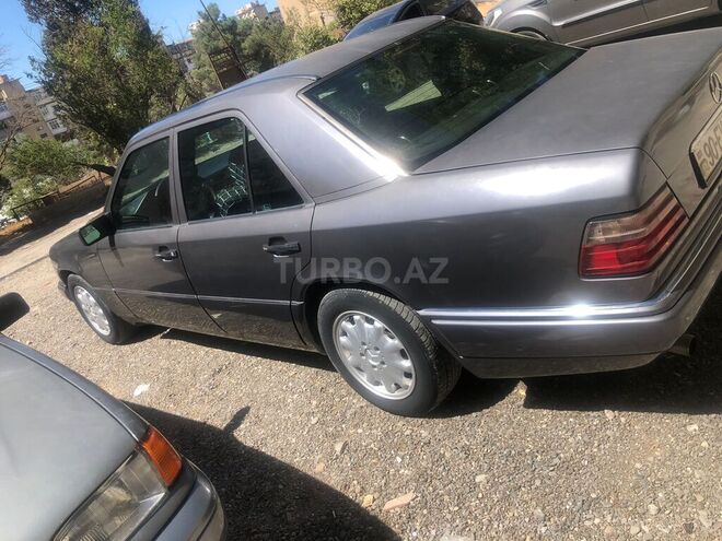 Mercedes E 200 1995, 350,000 km - 2.0 l - Bakı