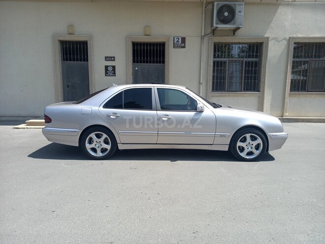 Mercedes E 270 1999, 450,000 km - 2.7 l - Bakı