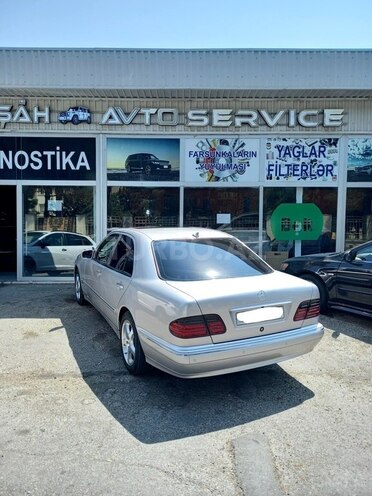 Mercedes E 270 1999, 450,000 km - 2.7 l - Bakı