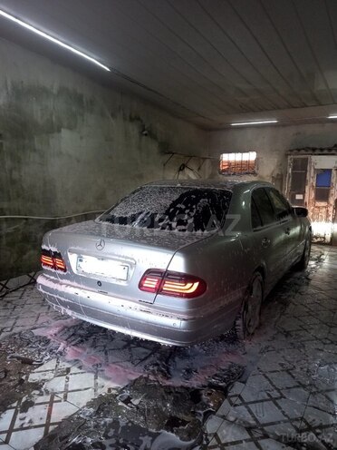 Mercedes E 270 1999, 450,000 km - 2.7 l - Bakı