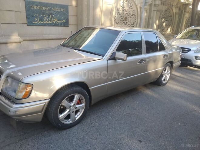 Mercedes E 280 1994, 387,000 km - 2.8 l - Bakı