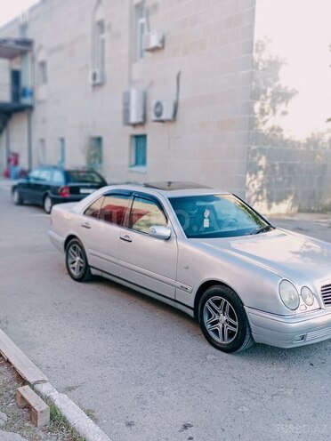 Mercedes E 230 1997, 598,578 km - 2.3 l - Bakı