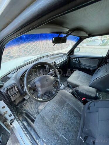 GAZ 3110 2003, 300,000 km - 2.4 l - Bakı