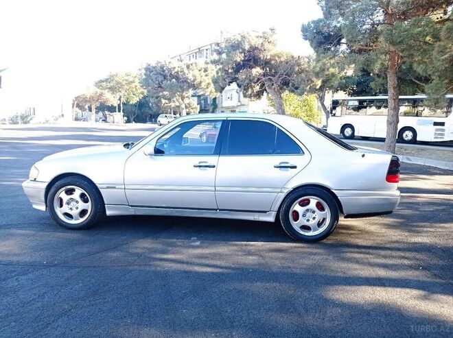 Mercedes C 220 1995, 452,500 km - 2.2 l - Bakı