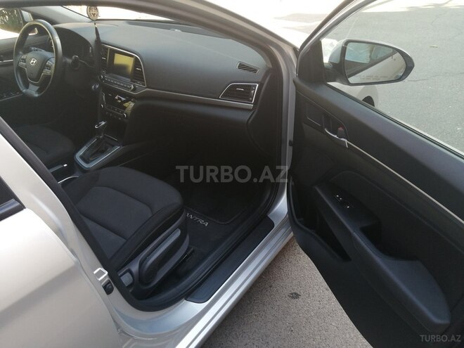 Hyundai Elantra 2018, 30,016 km - 2.0 l - Bakı