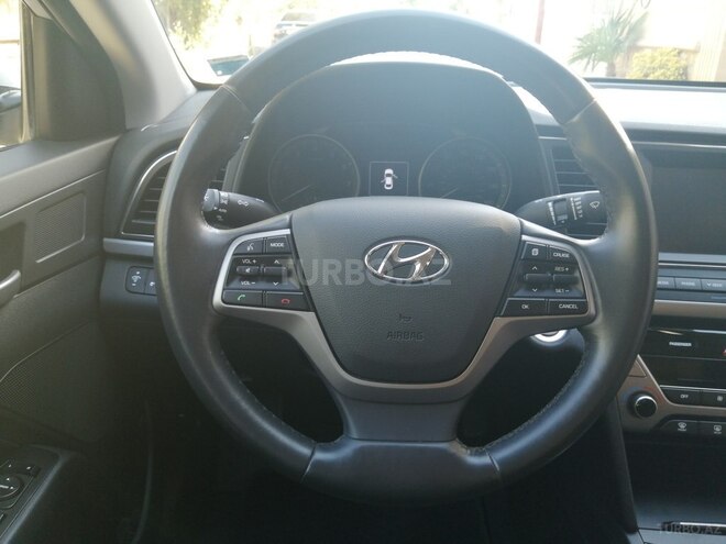 Hyundai Elantra 2018, 30,016 km - 2.0 l - Bakı