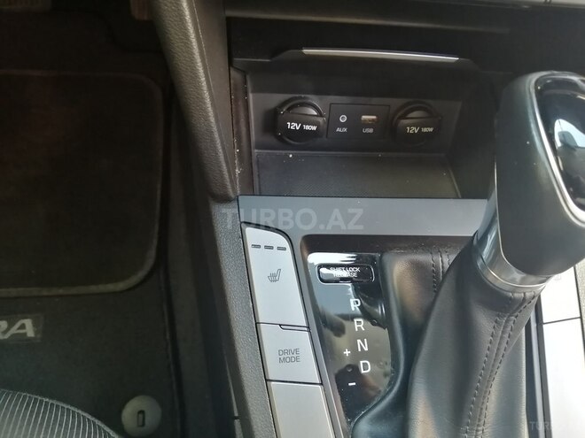 Hyundai Elantra 2018, 30,016 km - 2.0 l - Bakı