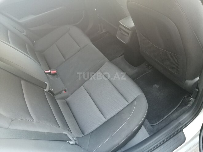 Hyundai Elantra 2018, 30,016 km - 2.0 l - Bakı