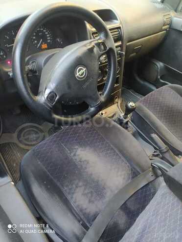 Opel Astra 1999, 290,000 km - 2.0 l - Saatlı