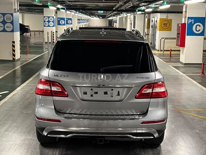 Mercedes  2015, 96,000 km - 2.1 л - Bakı