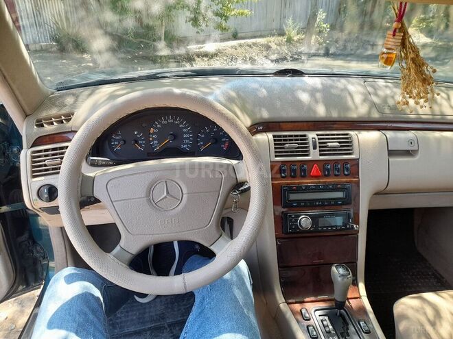 Mercedes E 240 1998, 400,000 km - 2.4 л - Bakı
