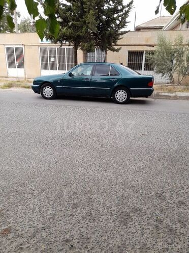 Mercedes E 240 1998, 400,000 km - 2.4 л - Bakı
