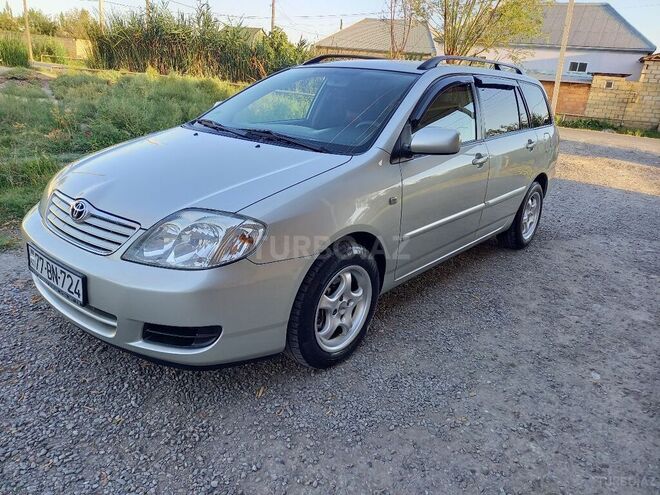 Toyota Corolla 2006, 230,000 km - 1.4 l - Ucar