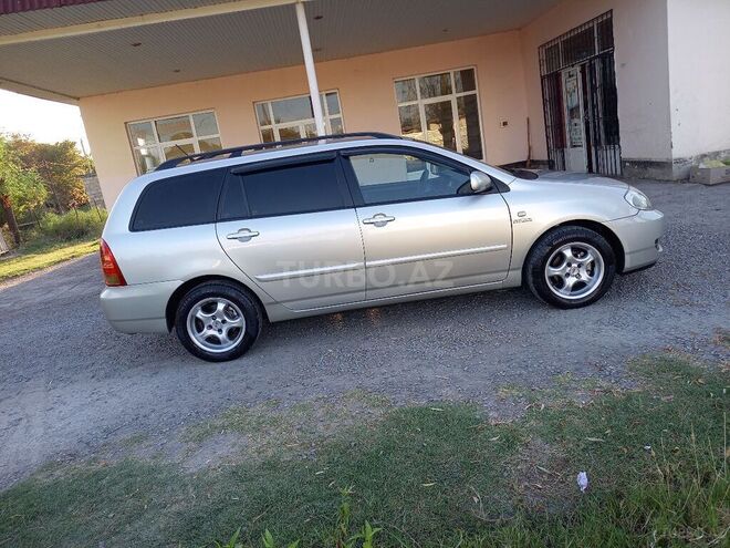 Toyota Corolla 2006, 230,000 km - 1.4 l - Ucar