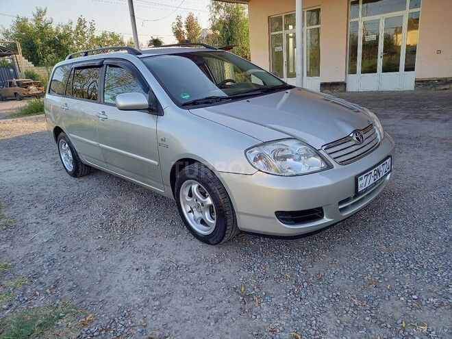 Toyota Corolla 2006, 230,000 km - 1.4 l - Ucar