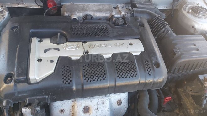 Hyundai Elantra 2001, 315,431 km - 2.0 l - Bakı
