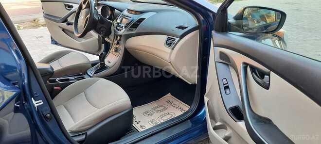 Hyundai Elantra 2015, 118,000 km - 1.8 l - Bakı