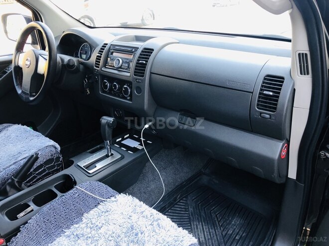 Nissan Navara 2013, 141,000 km - 2.5 l - Bakı