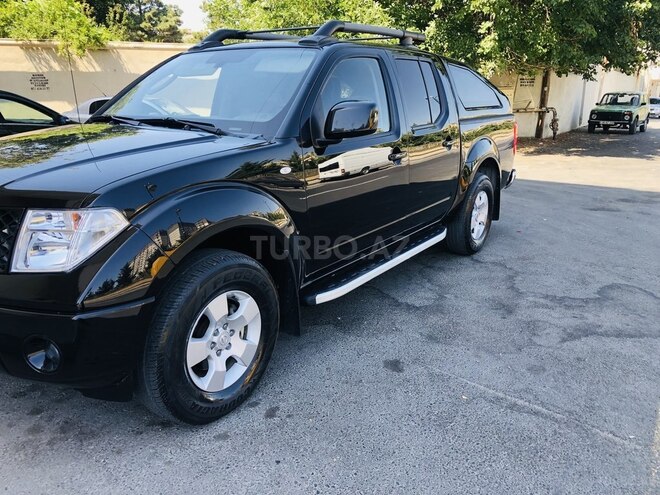 Nissan Navara 2013, 141,000 km - 2.5 l - Bakı