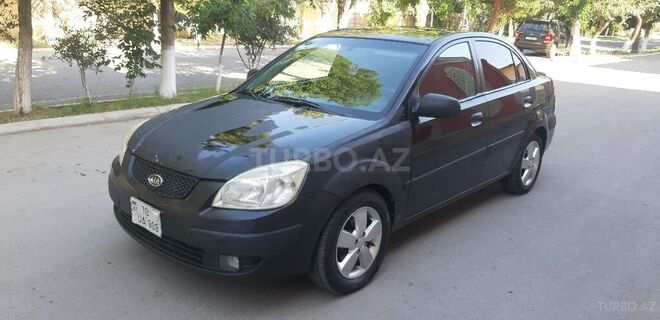 Kia Rio 2006, 311,450 km - 1.6 l - Salyan