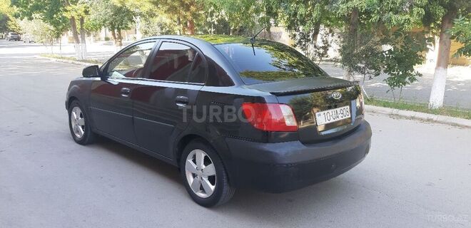 Kia Rio 2006, 311,450 km - 1.6 l - Salyan