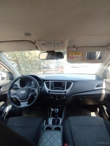 Hyundai Accent 2019, 300 km - 1.6 l - Bakı