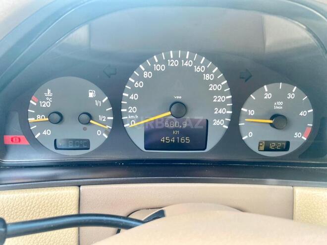 Mercedes E 270 1999, 464,000 km - 2.7 l - Sumqayıt