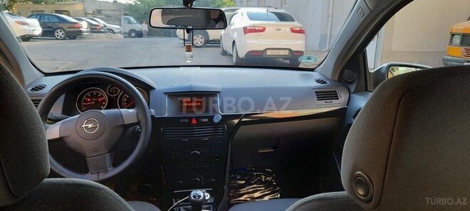 Opel Astra 2006, 218,000 km - 1.4 л - Bakı