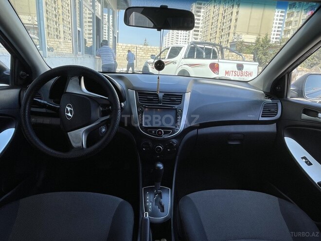 Hyundai Accent 2013, 170,000 km - 1.4 л - Bakı