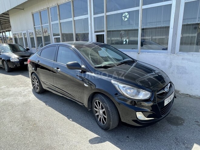 Hyundai Accent 2013, 170,000 km - 1.4 л - Bakı