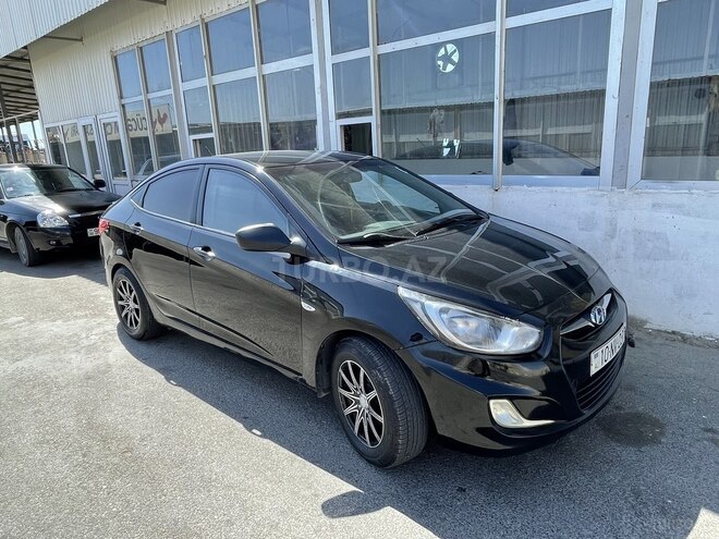 Hyundai Accent 2013, 170,000 km - 1.4 л - Bakı