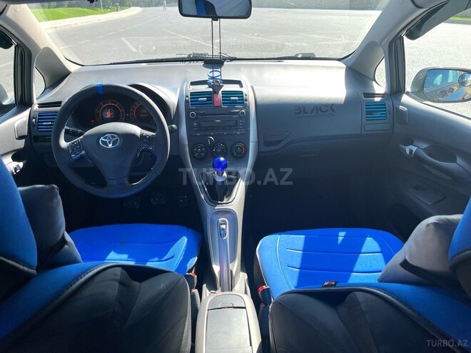 Toyota Auris 2008, 260,000 km - 1.4 l - Bakı