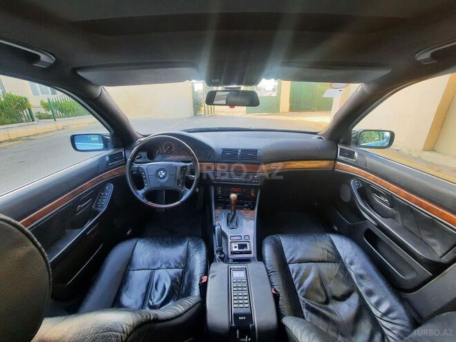 BMW 528 1999, 350,000 km - 2.8 л - Bakı