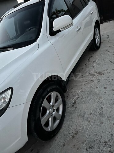 Hyundai Santa Fe 2009, 241,000 km - 2.2 l - Salyan