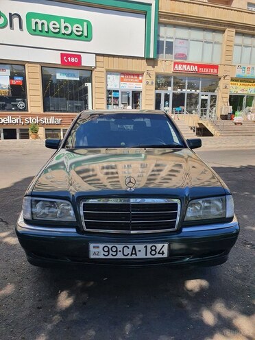 Mercedes C 220 1999, 630,000 km - 2.2 l - Bakı