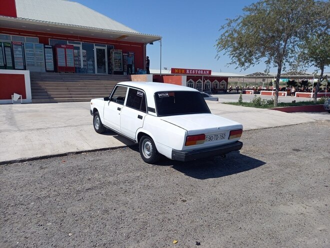 LADA (VAZ) 2107 1997, 256,000 km - 1.6 л - Sabirabad
