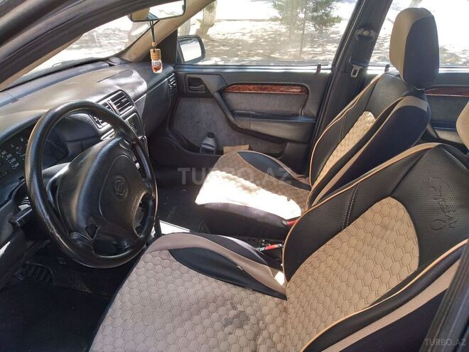 Opel Vectra 1995, 286,000 km - 1.8 l - Sumqayıt