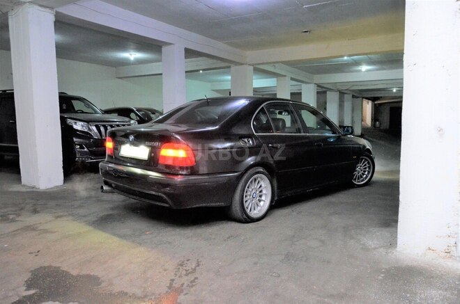 BMW 528 2000, 171,000 km - 2.8 л - Bakı