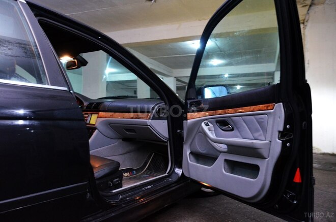 BMW 528 2000, 171,000 km - 2.8 л - Bakı