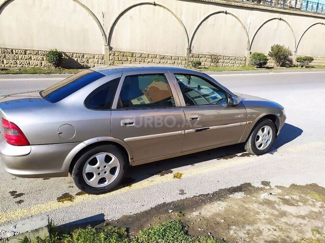 Opel Vectra 1996, 536,400 km - 1.6 l - Bakı