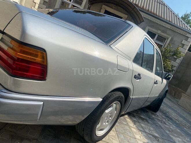 Mercedes E 250 1990, 800,000 km - 2.5 l - Bakı