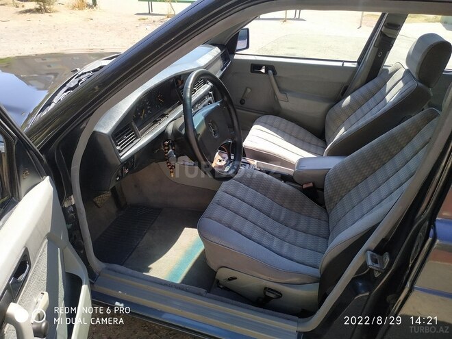 Mercedes 190 1991, 280,000 km - 1.8 l - Bakı