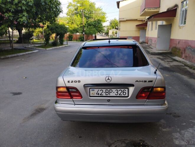 Mercedes E 200 1998, 400,000 km - 2.0 л - Balakən