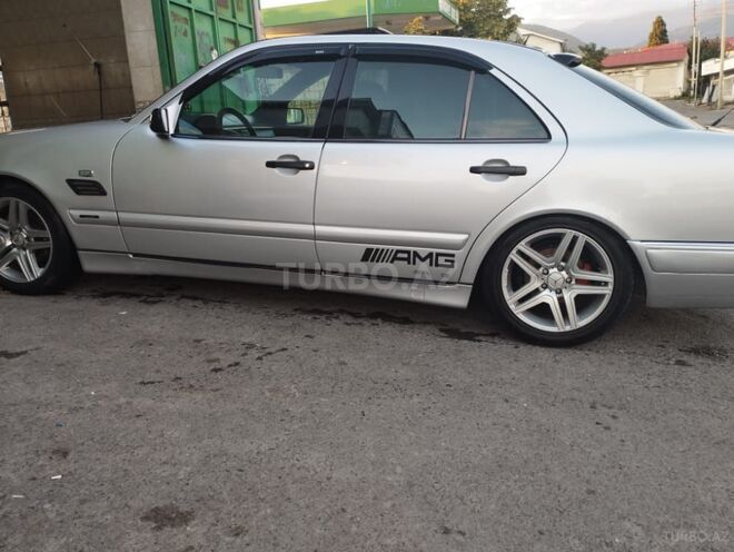 Mercedes E 200 1998, 400,000 km - 2.0 л - Balakən
